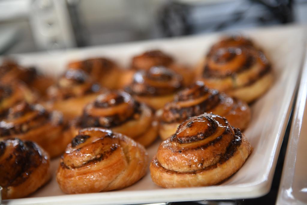 Taj City Centre Gurugram Gurgaon Ngoại thất bức ảnh Cinnamon rolls