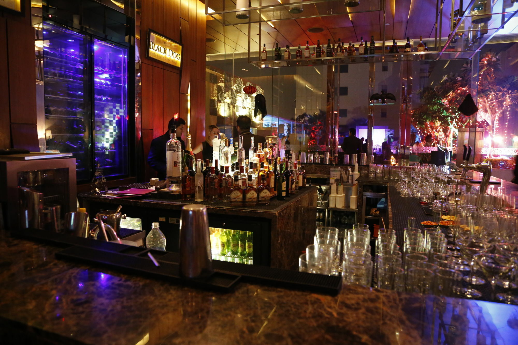 Taj City Centre Gurugram Gurgaon Ngoại thất bức ảnh The bar at the 360° Club
